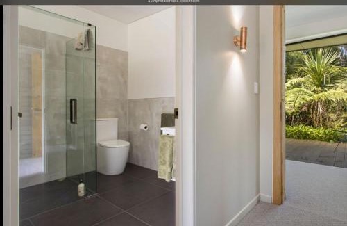 Waikino Cabin | Highland Lodge