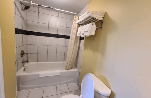 North Sydney Hotel | Highland Motel