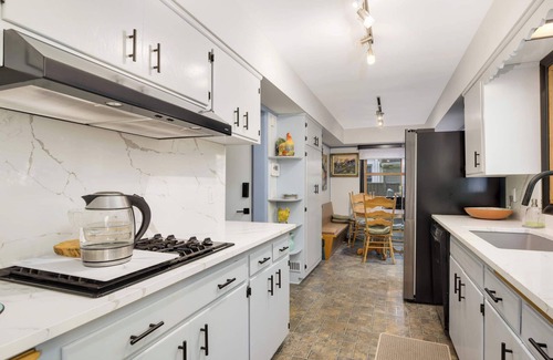 Highland House | Highland Park Oasis: 2BR Home w/Yoga & Meditation Hut