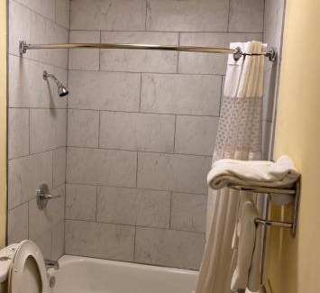 Athens Hotel | Highlander Motel