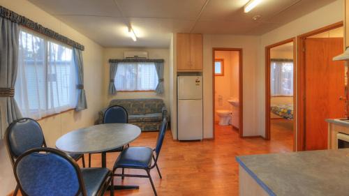 Narrabri Hotel | Highway Tourist Village