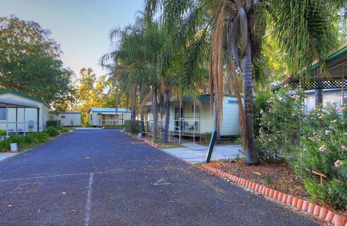 Narrabri RV Rental | Highway Tourist Village