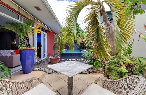 Papeete House | Hiiaka room - city center - swimming pool