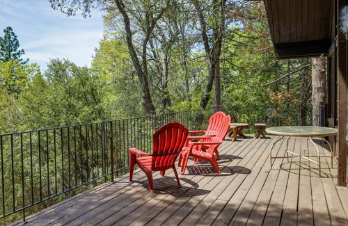 Twain Harte House | Hike, Bike and Golf Peaceful Cabin in Twain Harte!