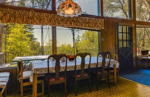Twain Harte House | Hike, Bike and Golf Peaceful Cabin in Twain Harte!