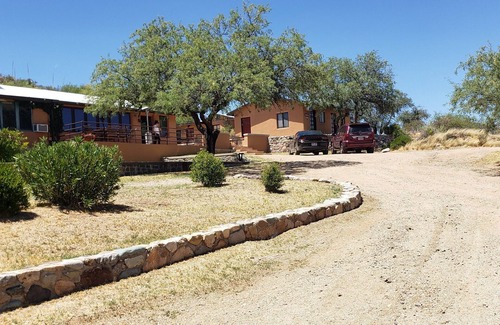 Oracle Apartment | Hike Oracle State Park. BBQ, Relax & See the Stars! Casa Sontina @ C.O.D. Ranch