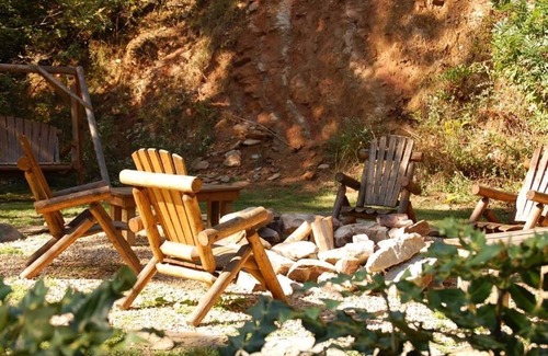 Bryson City Cabin | Hiker's Rest - Free Brewery Tours - Private and Secluded - Recreation Loft Cabin