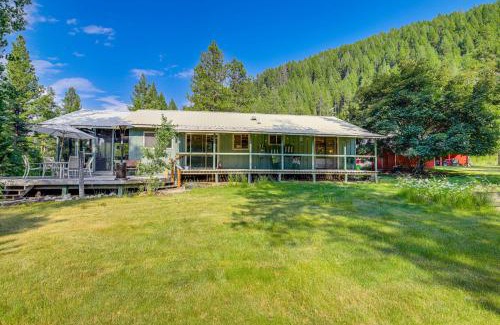 Sula House | Hiking, Hunting and Skiing Serene Sula Cabin