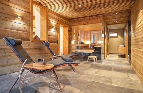 Tauplitz Apartment | HILL - 73 by AA Holiday Homes