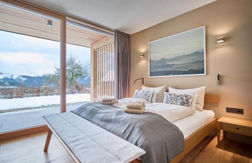Tauplitz Apartment | HILL - 73 by AA Holiday Homes