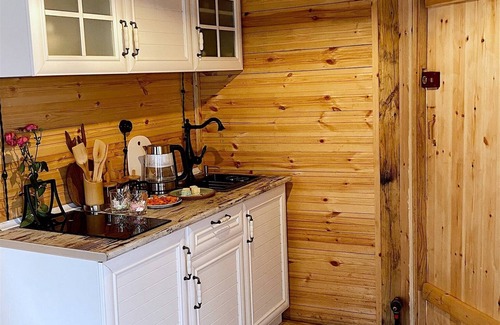 Khulo House | Hill Inn