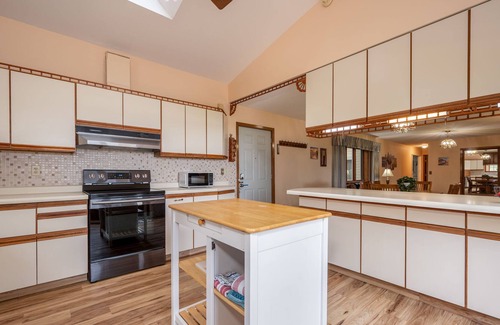 Hill City Cabin | Hill Lake Hideaway, 2-Bedroom Cabin on Hill Lake