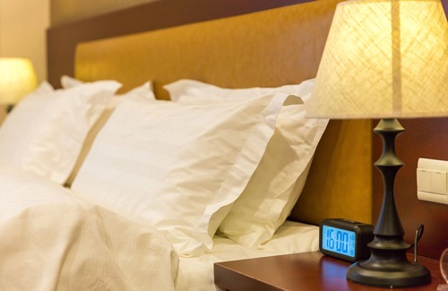 Tongzhou Hotel | Hill Lily Hotel