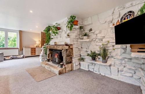 Romsey House | Hill Top