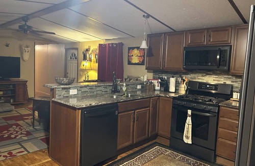Satsuma House | Hillbilly's Dream Dunn's Creek and St. Johns River 2 Bdrm and 2 Bath