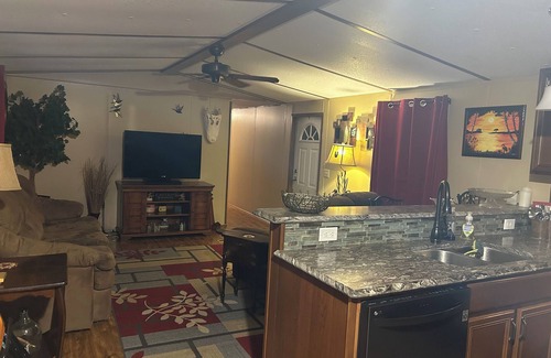Satsuma House | Hillbilly's Dream Dunn's Creek and St. Johns River 2 Bdrm and 2 Bath