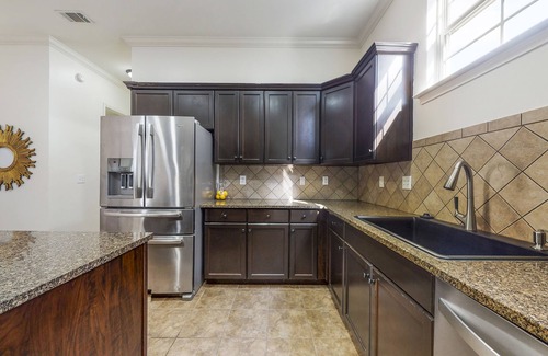 Helena House | Hillsboro Serenity