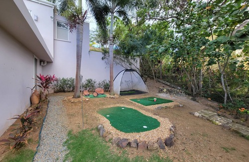 Bolans House | Hillside 3 Bdr house with ocean views