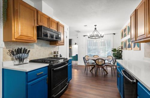 Austin Apartment | Hillside 3BR King-Close to DT Domain and Q2