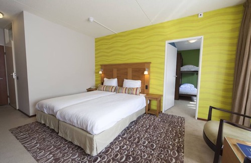 Rijssen Hotel | Hillside Comfort in a Green, Quiet Setting! Indoor Pool, Parking!