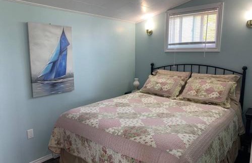 Twillingate House | Hillside Cottage