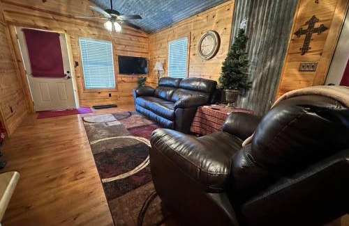 Longview House | Hillside Hideaway