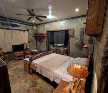 Valencia Bed & Breakfast | Hillside House rental