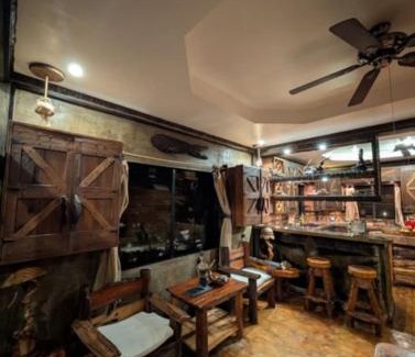 Valencia Bed & Breakfast | Hillside House rental