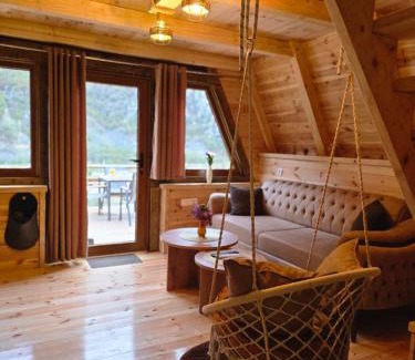 Savnik House | Hillside Komarnica