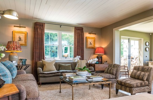 Edington Cottage | Hillside Luxury Cottage and Spa by The Three Daggers