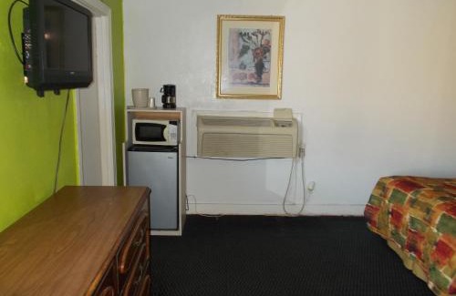 Homer Hotel | Hillside Motel