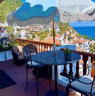 Avalon Villa | Hillside Villa W Ocean Views & Golf Cart