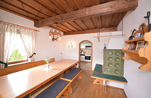 Altmuenster Villa | Hillside villa with private pool