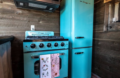 Philipsburg Cabin | Hilltop Cabin with Breathtaking Mountain Scenery