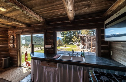 Philipsburg Cabin | Hilltop Cabin with Breathtaking Mountain Scenery
