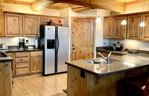 Mountain Club Ski Chalet | Hilltop Chalet-*Stunning Views*, 3mi from downtown