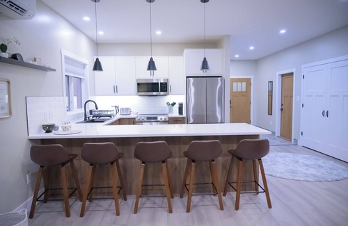 Lee Creek House | Hilltop Haven - Stunning View