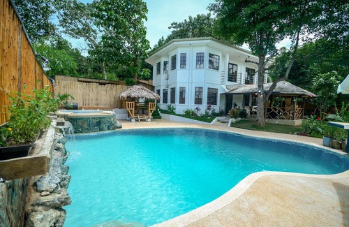 San Pedro Villa | Hilltop Pool and VIlla