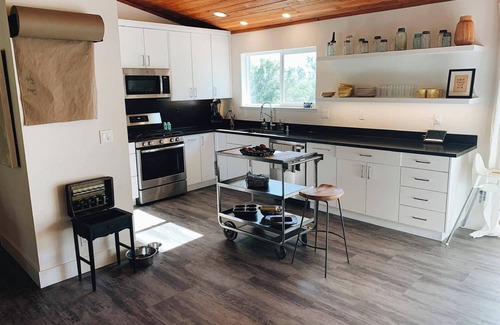 Altaville House | Hilltop Poolhouse - Murphy Vacation Rentals