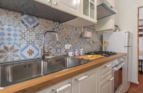 Campagnano di Roma Apartment | Hilltop Terrace House - Panoramic Maggiore Lake Views & Stunning Sunsets