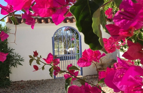 Silves Villa | Hilltop villa with stunning views,. Inc. air-con,and BBQ. n