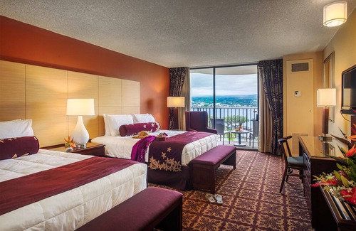 Hilo Hotel | Hilo Hawaiian Hotel, Trademark Collection by Wyndham