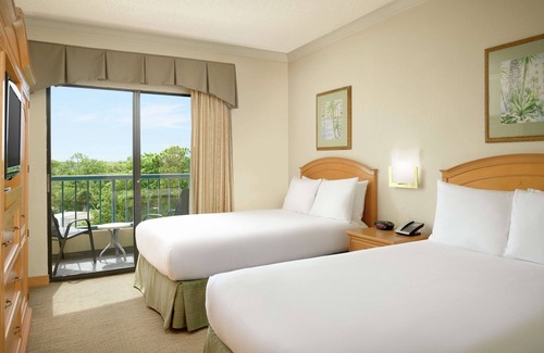Boca Raton Hotel | Hilton Boca Raton Suites
