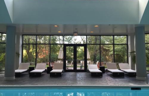 East Brunswick Hotel | Hilton East Brunswick