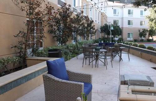 Calabasas Hotel | Hilton Garden Inn Calabasas