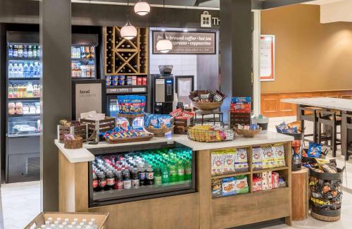 Lake Forest Hotel | Hilton Garden Inn Lake Forest Mettawa
