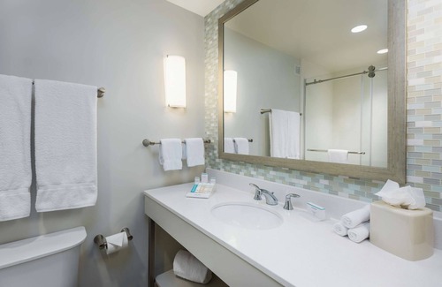 Ludlam Hotel | Hilton Garden Inn Miami Dolphin Mall