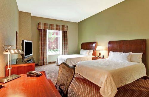 Ottawa Division Hotel | Hilton Garden Inn Ottawa Airport