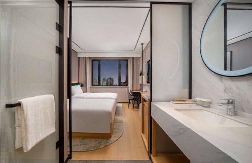 Putuo Hotel | Hilton Garden Inn Shanghai Caoyang