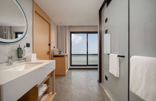 Putuo Hotel | Hilton Garden Inn Shanghai Caoyang